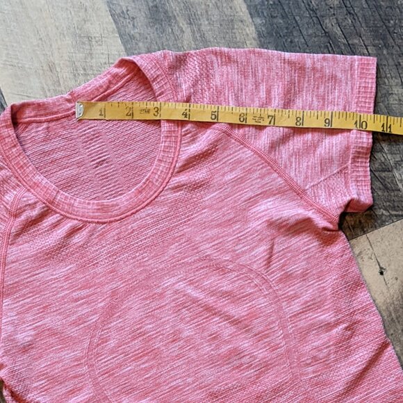 Lululemon Swiftly Tech Pink Short Sleeve Tee - Size 4 - Picture 6 of 7